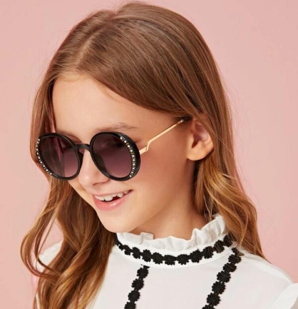 Round Frame Sunglasses With Case